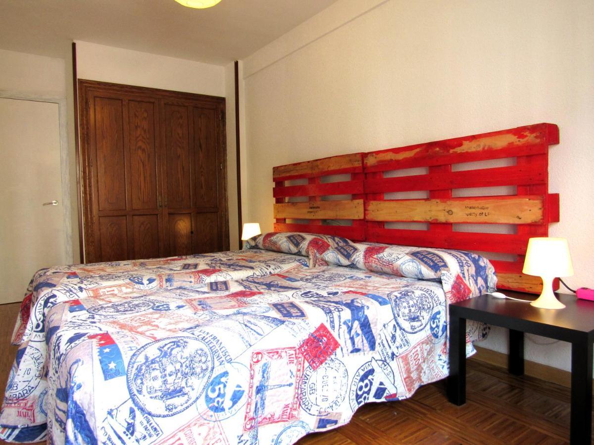 Apartament Www Parques De La Catedral Travel Com Parking Privado Gratis León Zewnętrze zdjęcie